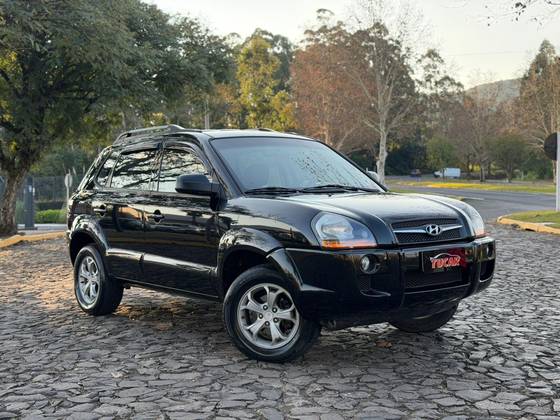 HYUNDAI TUCSON 2.0 MPFI GL 16V 142CV 2WD GASOLINA 4P MANUAL HYUNDAI TUCSON 2.0 MPFI GL 16V 142CV 2WD GASOLINA 4P MANUAL